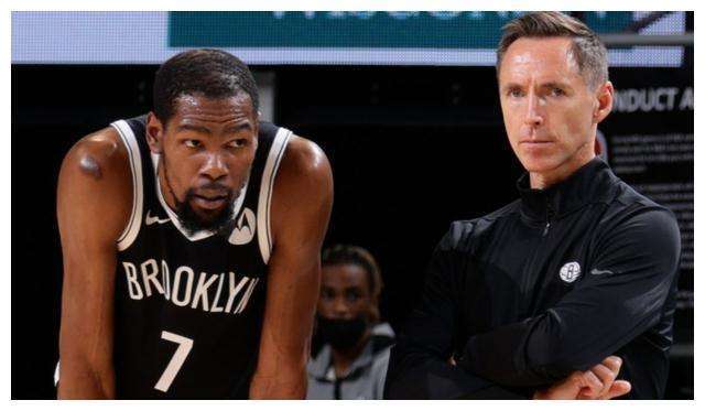 而骑士却陷 而骑士却陷