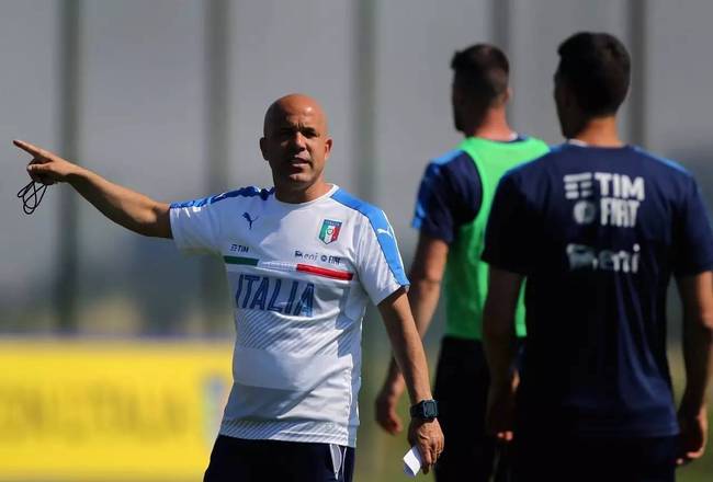 前锋张三以 前锋张三以