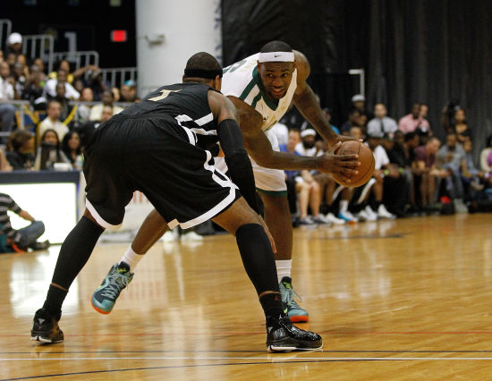 队表现出色 队表现出色