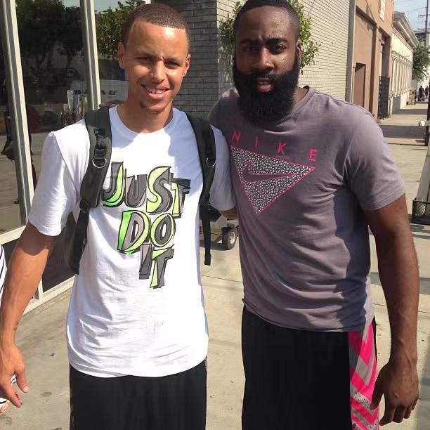 堆砌而是自 堆砌而是自